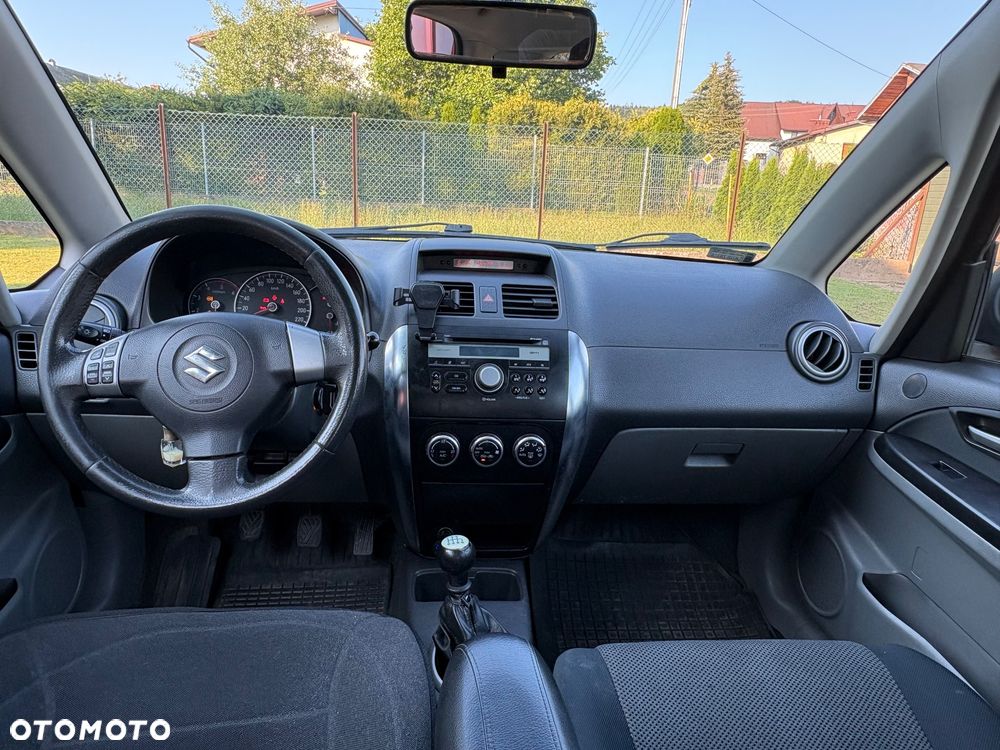 Suzuki SX4 - 5