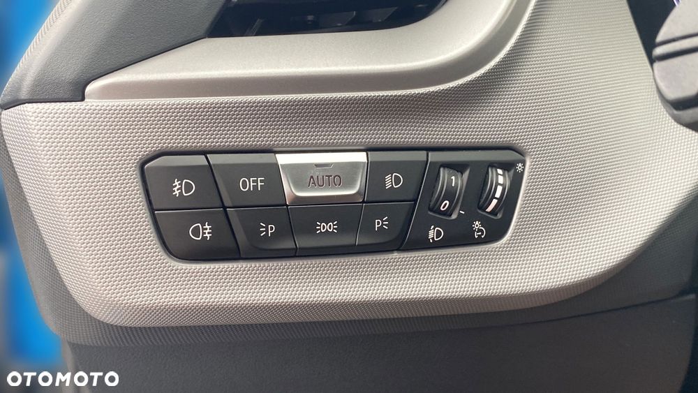 BMW Seria 1 118i Advantage - 23