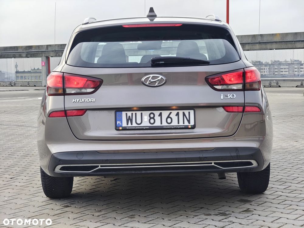 Hyundai i30 1.5 DPI Modern - 9