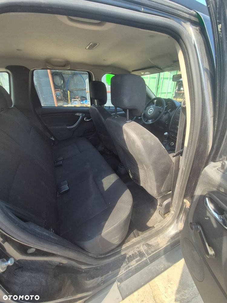 Dacia Duster 1.5 dCi Laureate 4x4 - 14