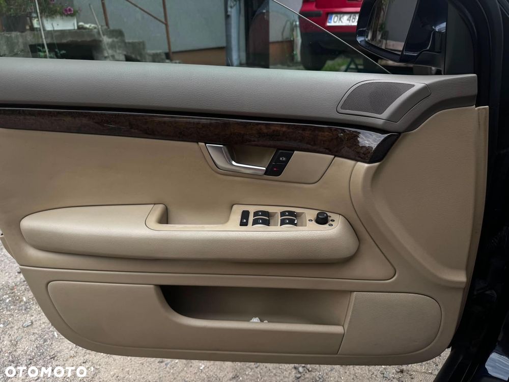 Audi A4 Avant 2.0 TDI DPF - 16