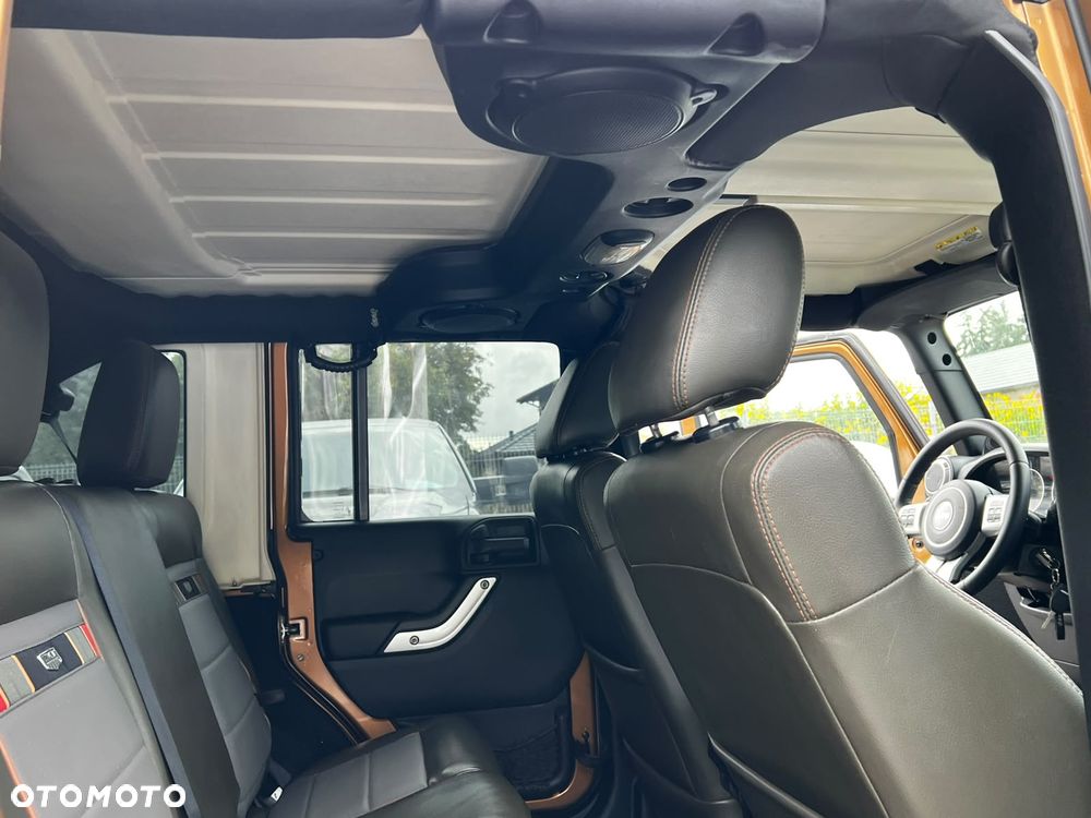 Jeep Wrangler Unlimited 3.8 Automatik Sahara - 17