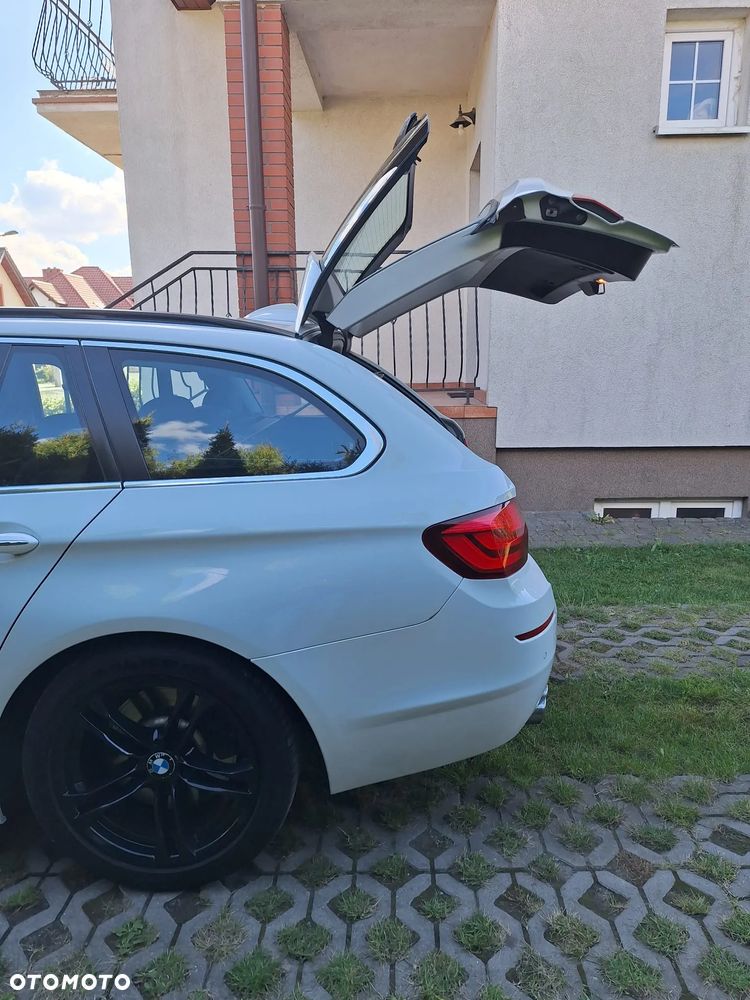 BMW Seria 5 530d Sport-Aut - 12