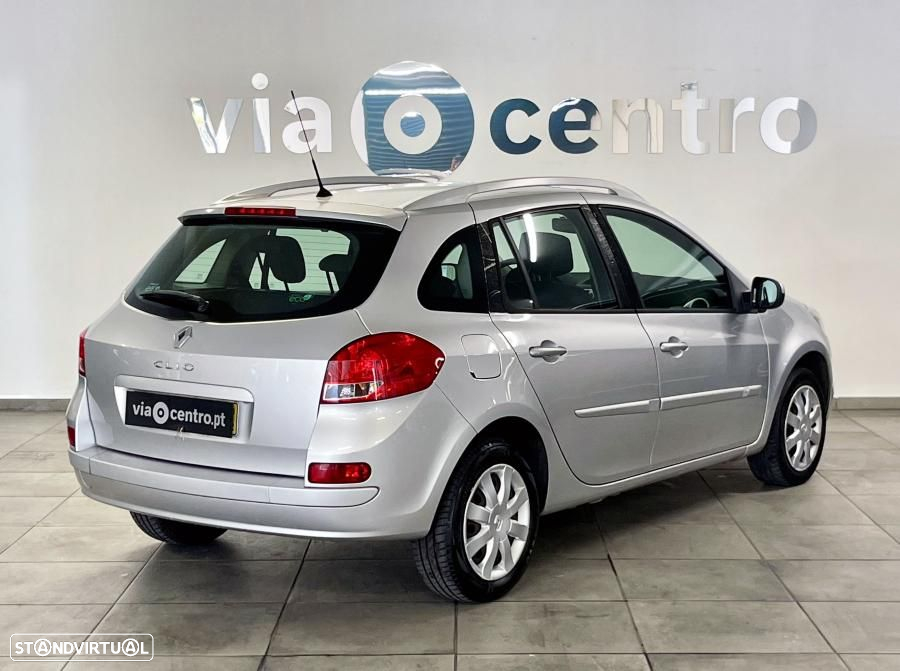 Renault Clio Break 1.5 dCi Dynamique S - 4