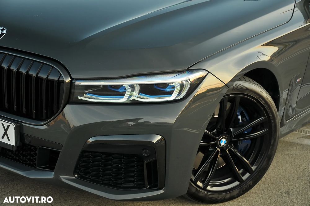 BMW Seria 7 750i xDrive - 33