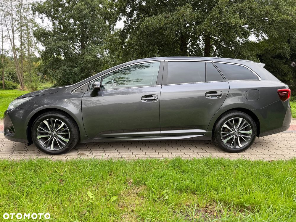 Toyota Avensis Touring Sports 1.8 Multidrive S Edition S+ - 2