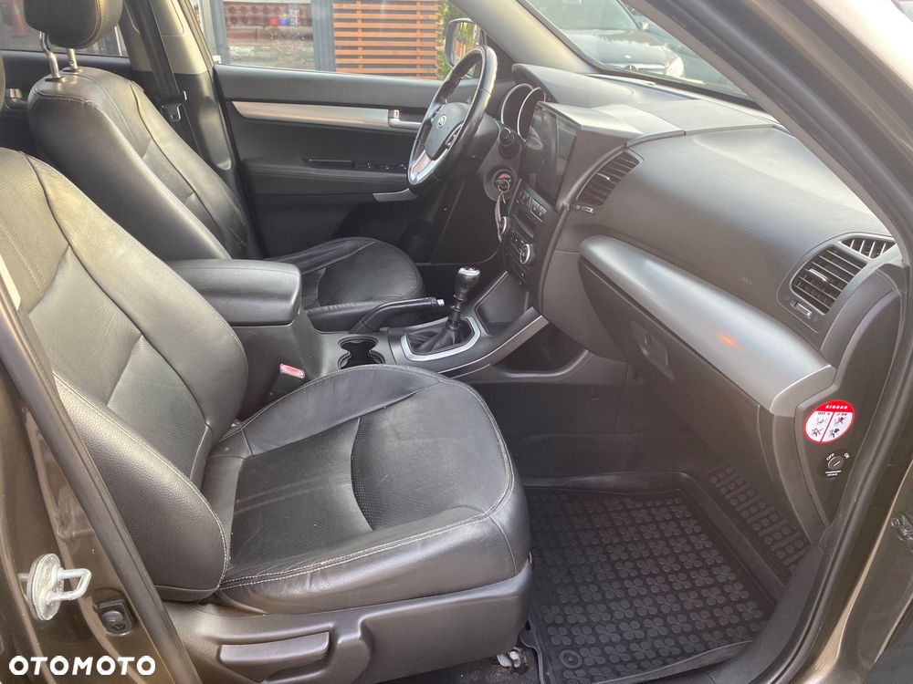 Kia Sorento 2.4 CVVT 4WD Vision - 29
