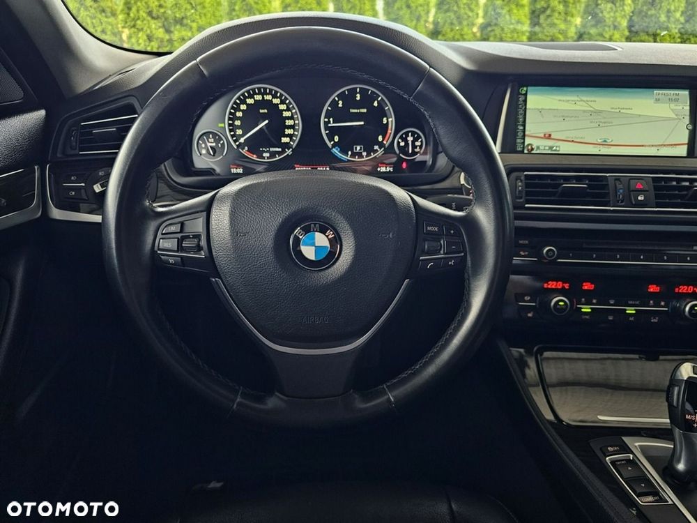 BMW Seria 5 520d xDrive Luxury Line - 15