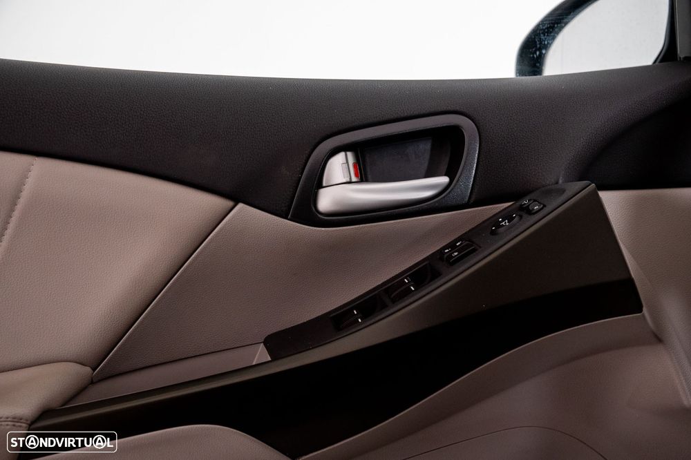 Honda Civic 1.6 i-DTEC Lifestyle - 24