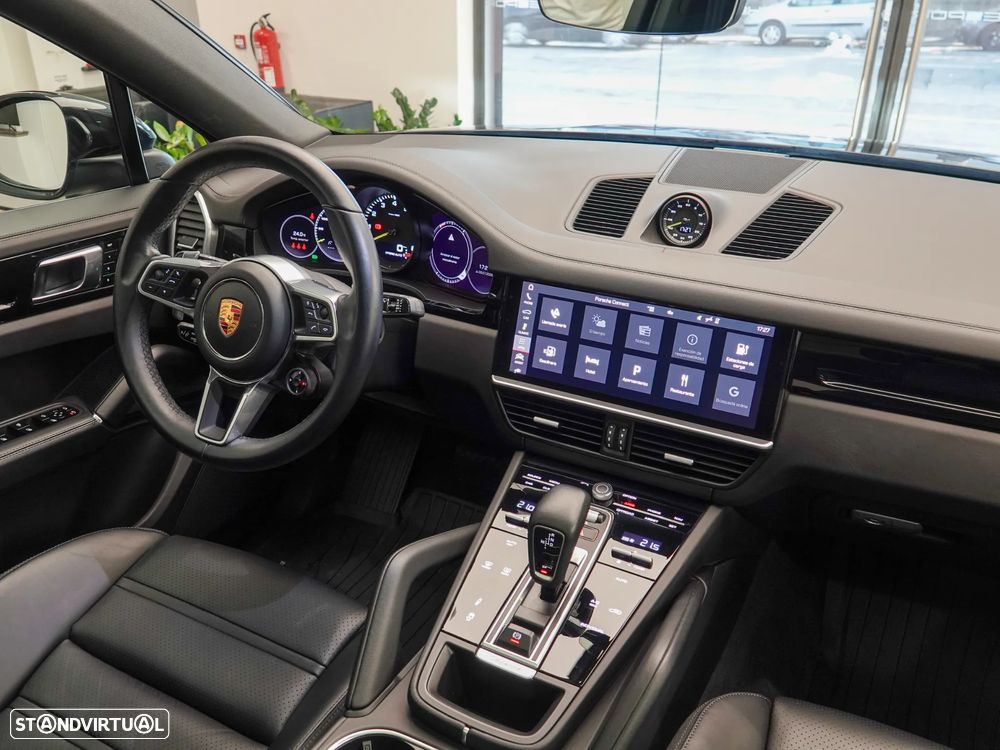 Porsche Cayenne Coupé E-Hybrid - 17