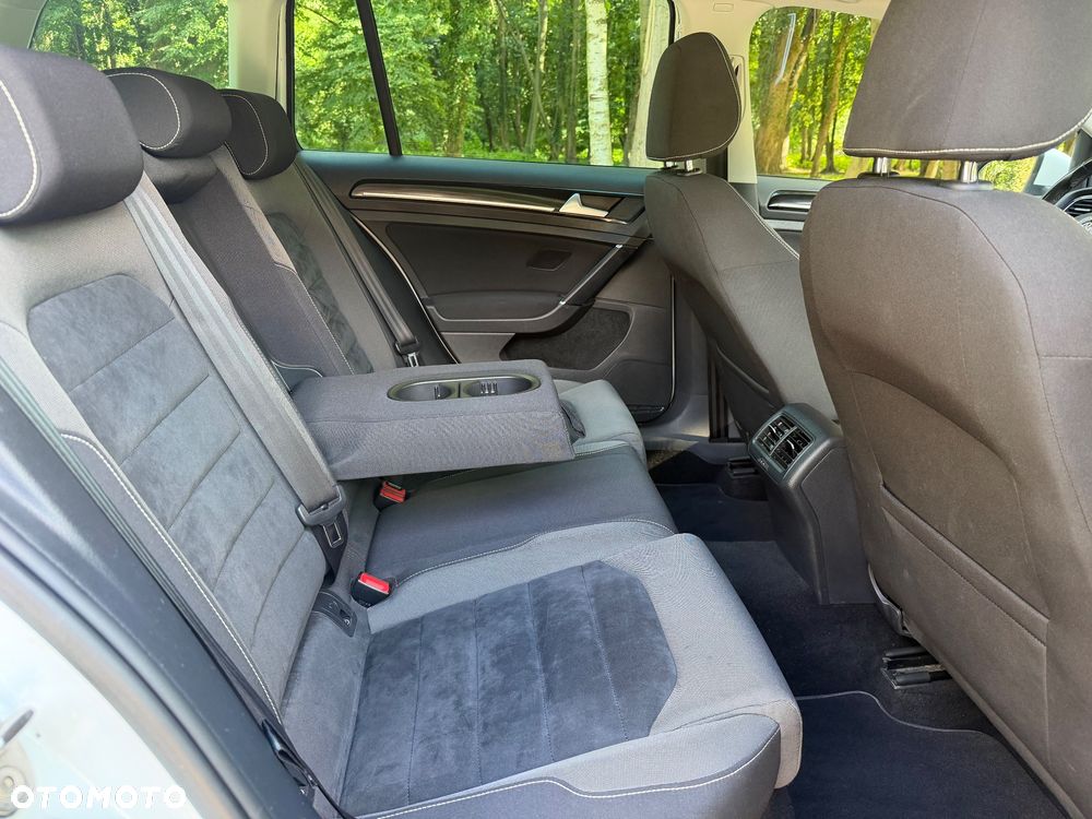 Volkswagen Golf Variant 2.0 TDI (BlueMotion Technology) Highline - 16
