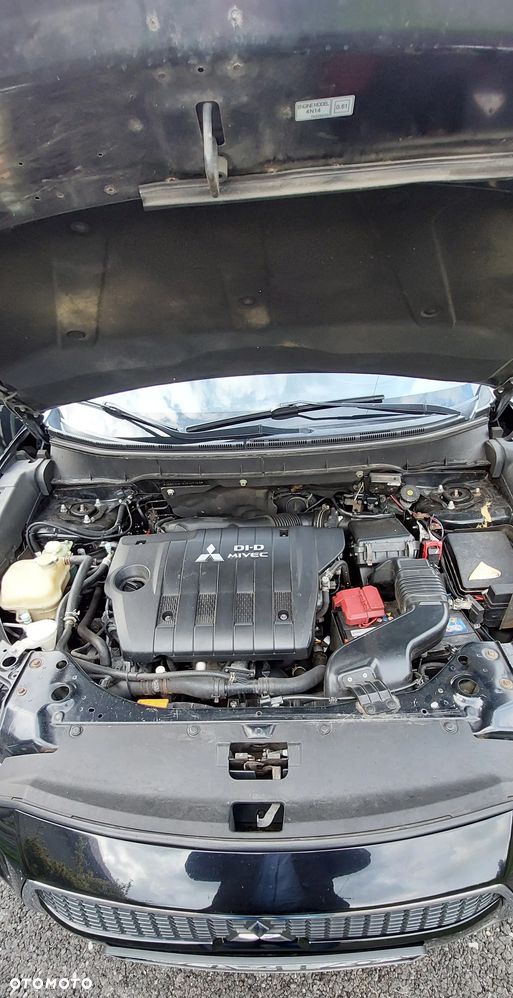 Mitsubishi Outlander 2.2 DI-D 4WD Intense - 17