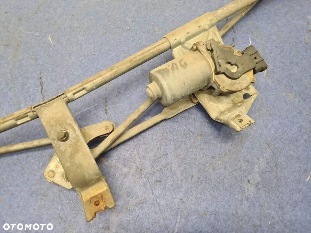 SMART FORTWO MECHANIZM SILNICZEK WYCIERACZEK PRZÓD 404.389 OM 660.940 - 7