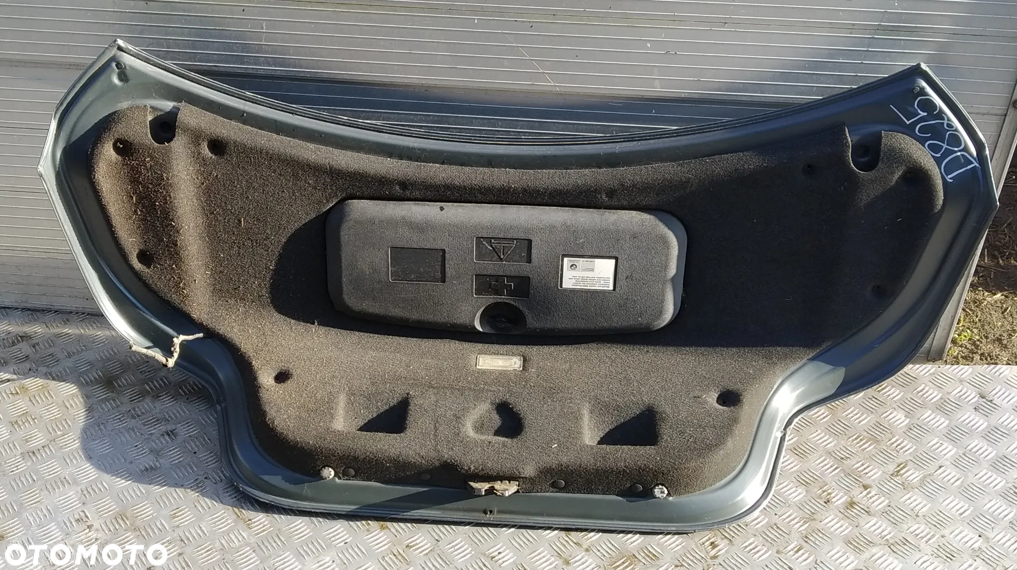 D824/D825/D828 KLAPA BMW E60 LIFT SEDAN - 4