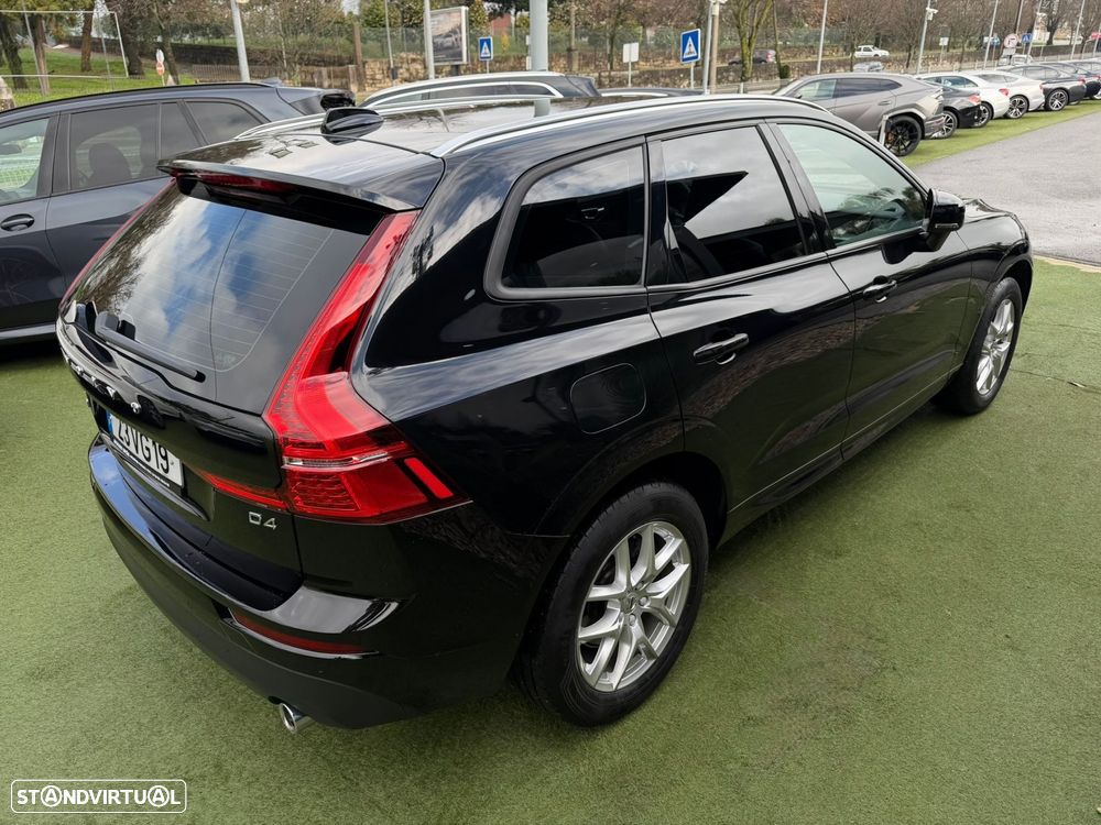 Volvo XC 60 2.0 D4 Momentum Geartronic - 9