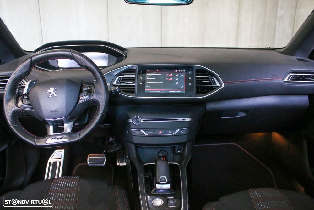 Peugeot 308 1.2 PureTech GT EAT8 - 6