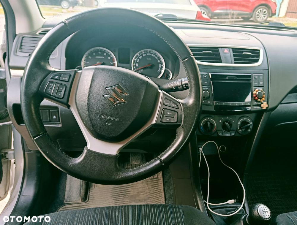 Suzuki Swift - 11