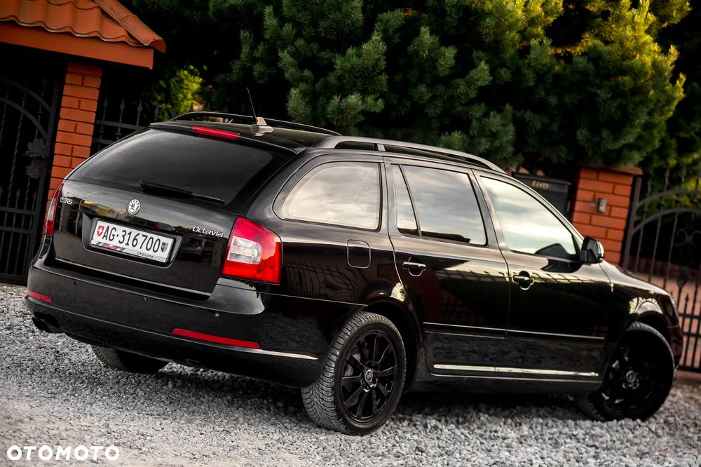 Skoda Octavia 2.0 TSI RS - 14