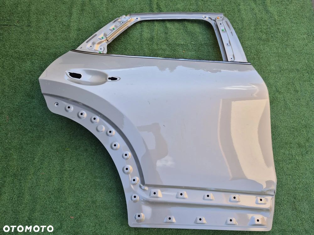 MAZDA CX-30 CX30 Prawe tylne prawy tył drzwi z listwą chromową chromem 47S PLATINUM QUARTZ - 4