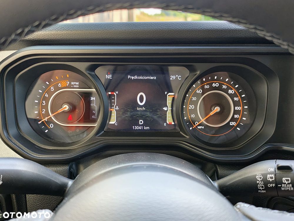 Jeep Wrangler Unlimited GME 2.0 Turbo Sahara - 17