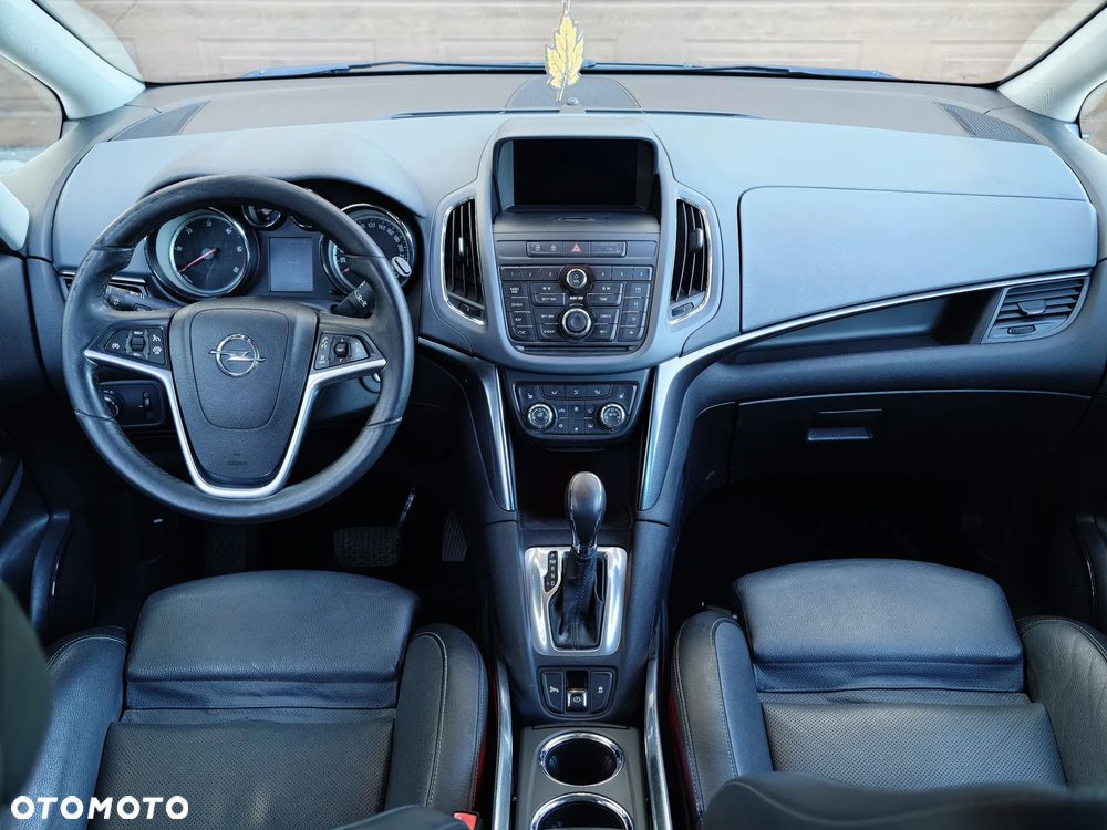 Opel Zafira - 16