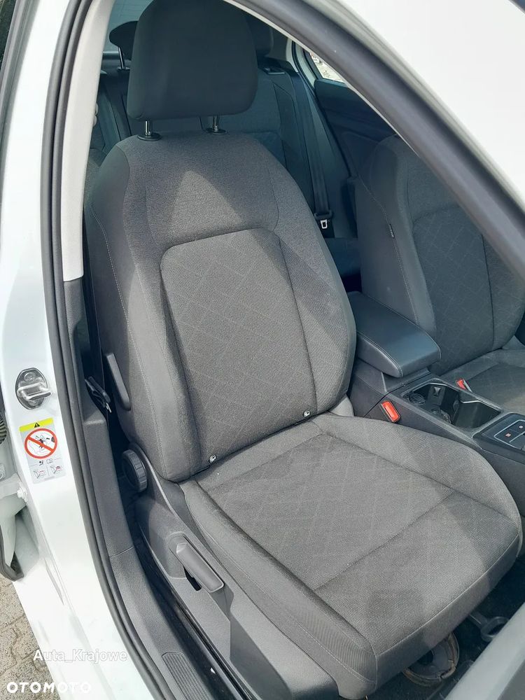 Volkswagen Golf 1.5 TSI EVO Life - 32