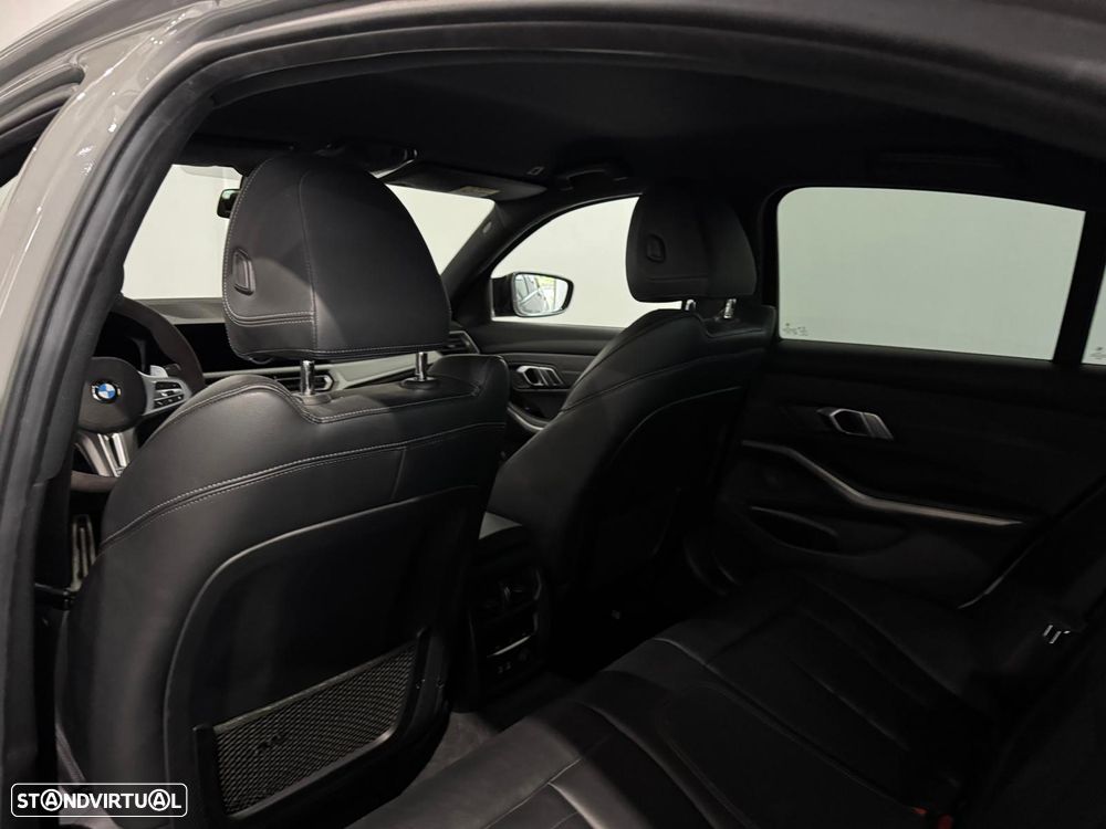 BMW 330 e Pack M Auto - 12