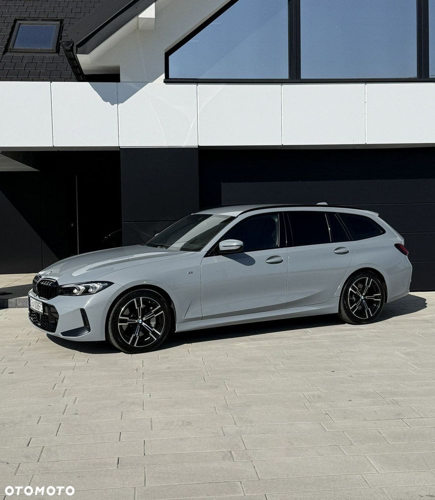 BMW Seria 3 330i xDrive M Sport - 9