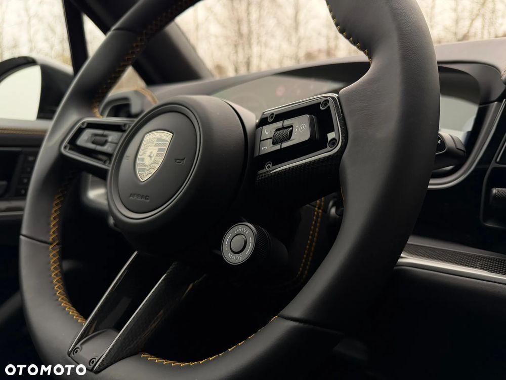 Porsche Cayenne - 14