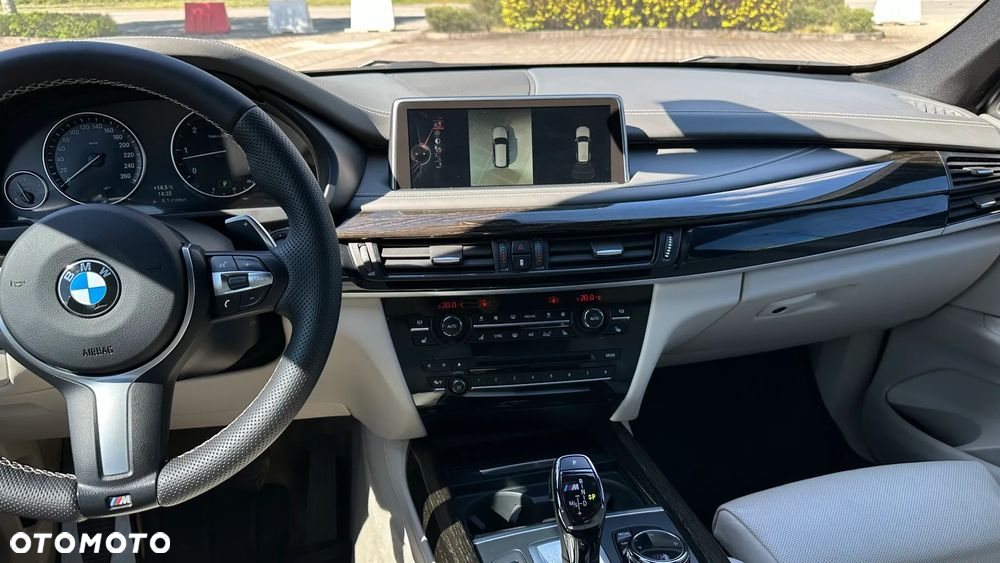 BMW X5 M M50d - 23