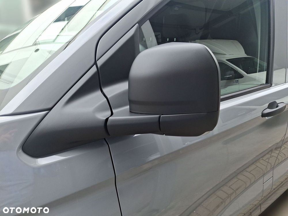 Volkswagen Transporter Furgon 2.0 TDI 150 KM manual - 13