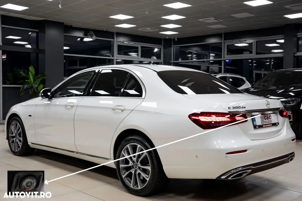 Mercedes-Benz E 300 de Aut. - 5
