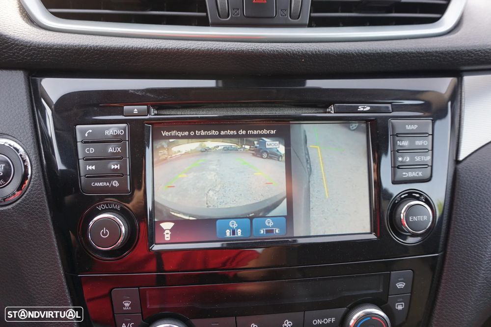 Nissan Qashqai 1.6 dCi Xtronic N-Connecta - 51