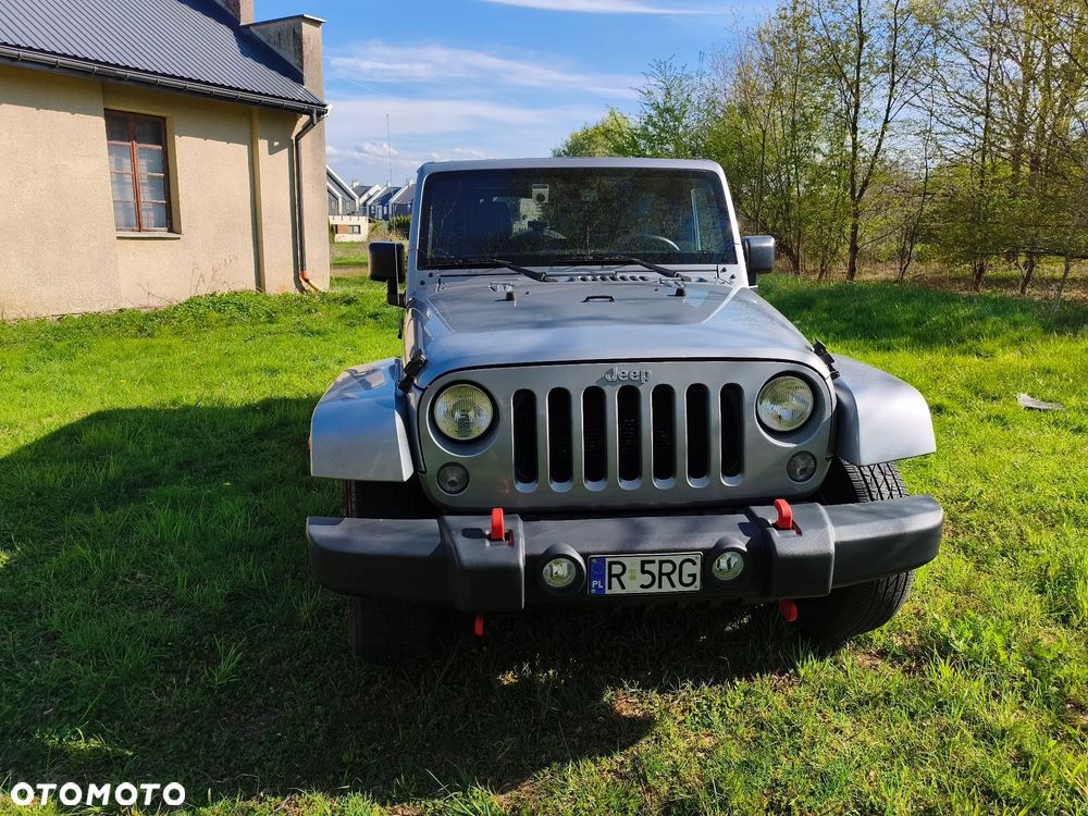 Jeep Wrangler Unlimited 3.6 Automatik Sahara - 2