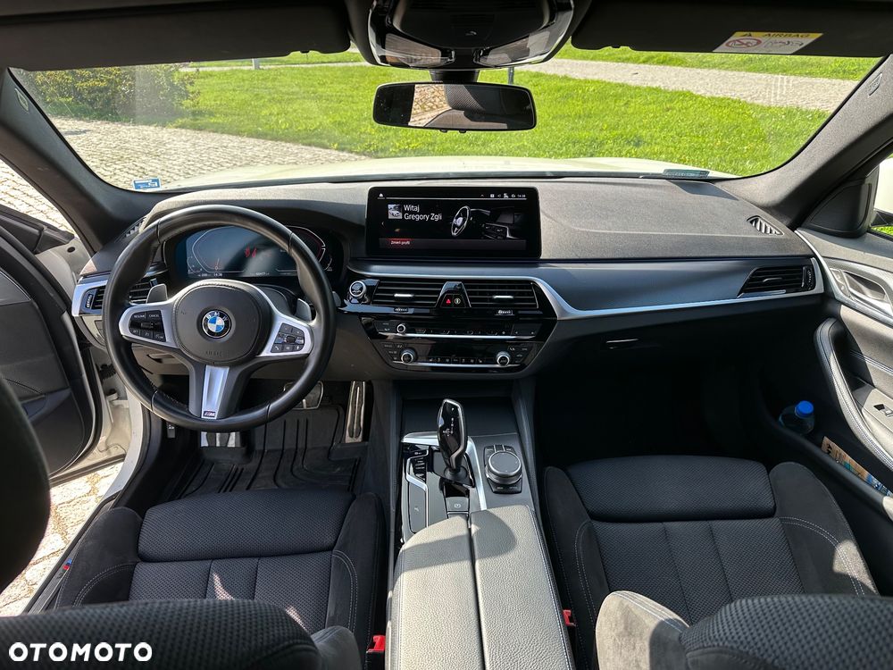 BMW Seria 5 520d xDrive M Sport sport - 8