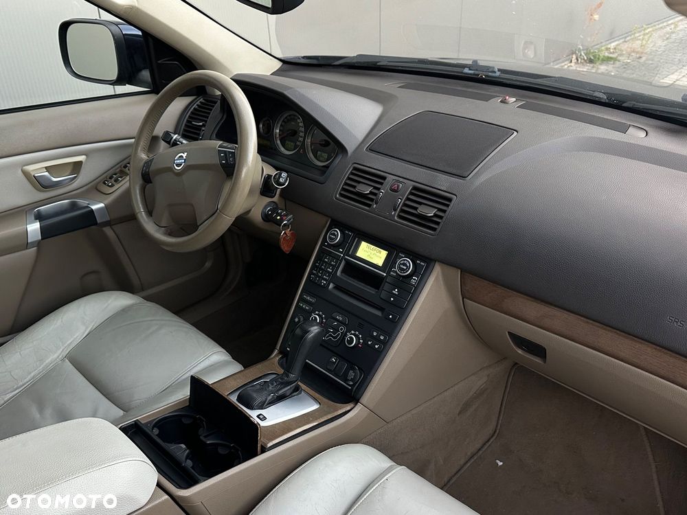 Volvo XC 90 - 7