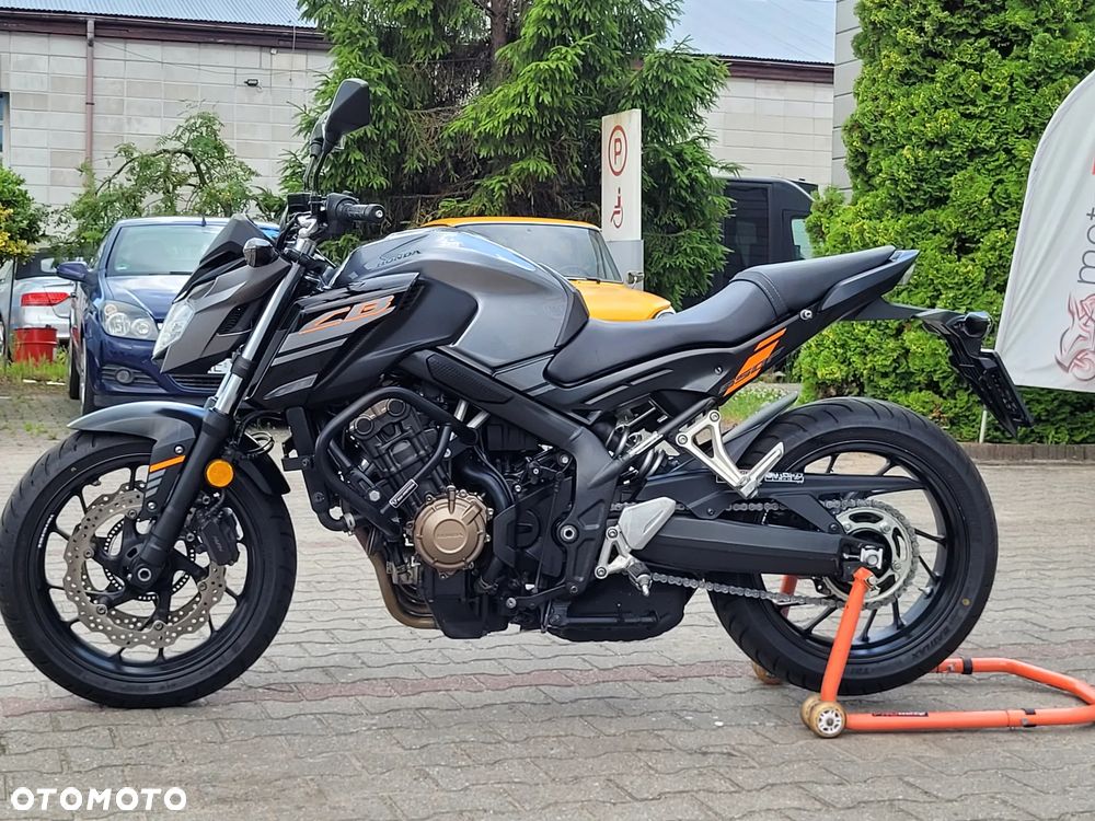 Honda CB - 3