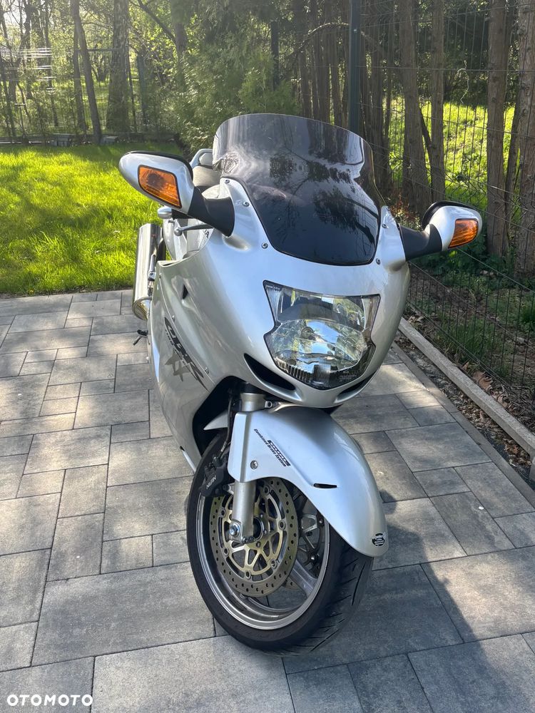 Honda CBR - 6