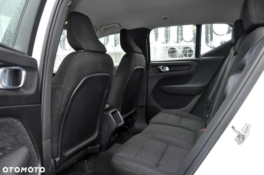 Volvo XC 40 D3 AWD - 26