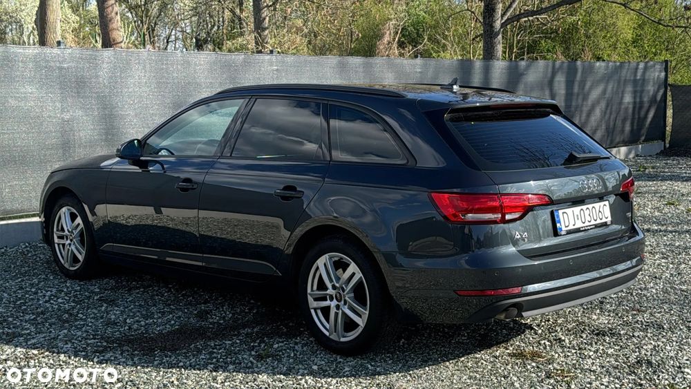 Audi A4 Avant 2.0 TDI - 7