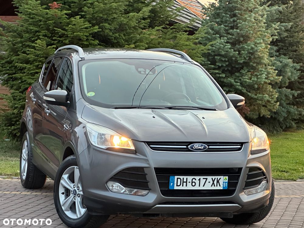 Ford Kuga 2.0 TDCi FWD Titanium - 10