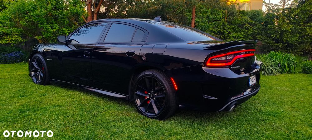 Dodge Charger 5.7 R/T - 8
