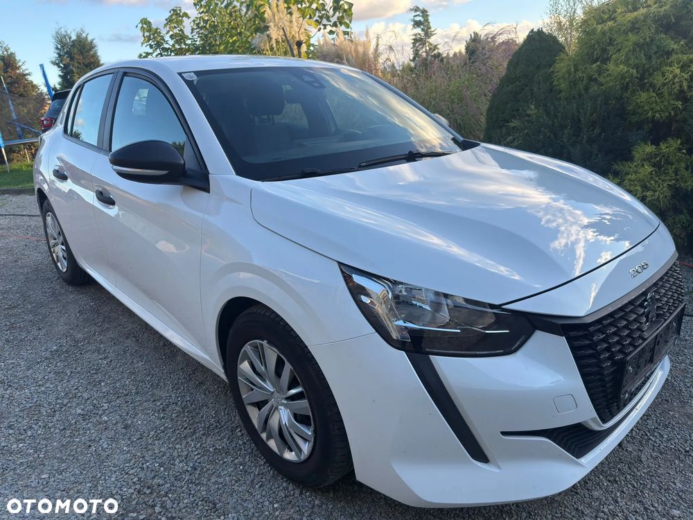Peugeot 208 - 3
