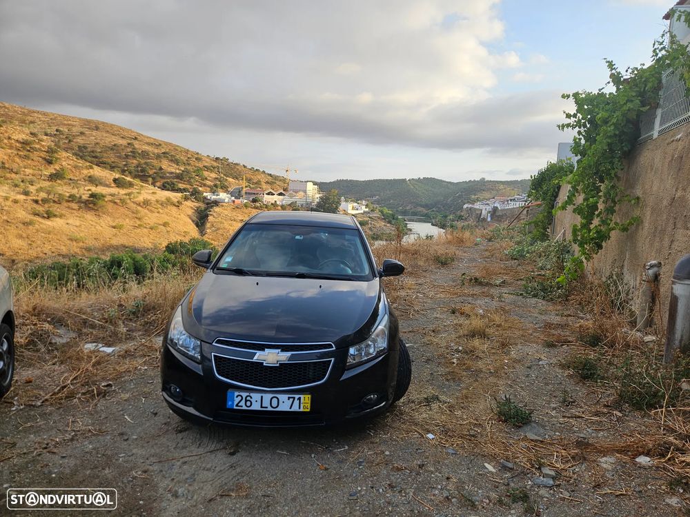 Chevrolet Cruze 1.6 LS - 2