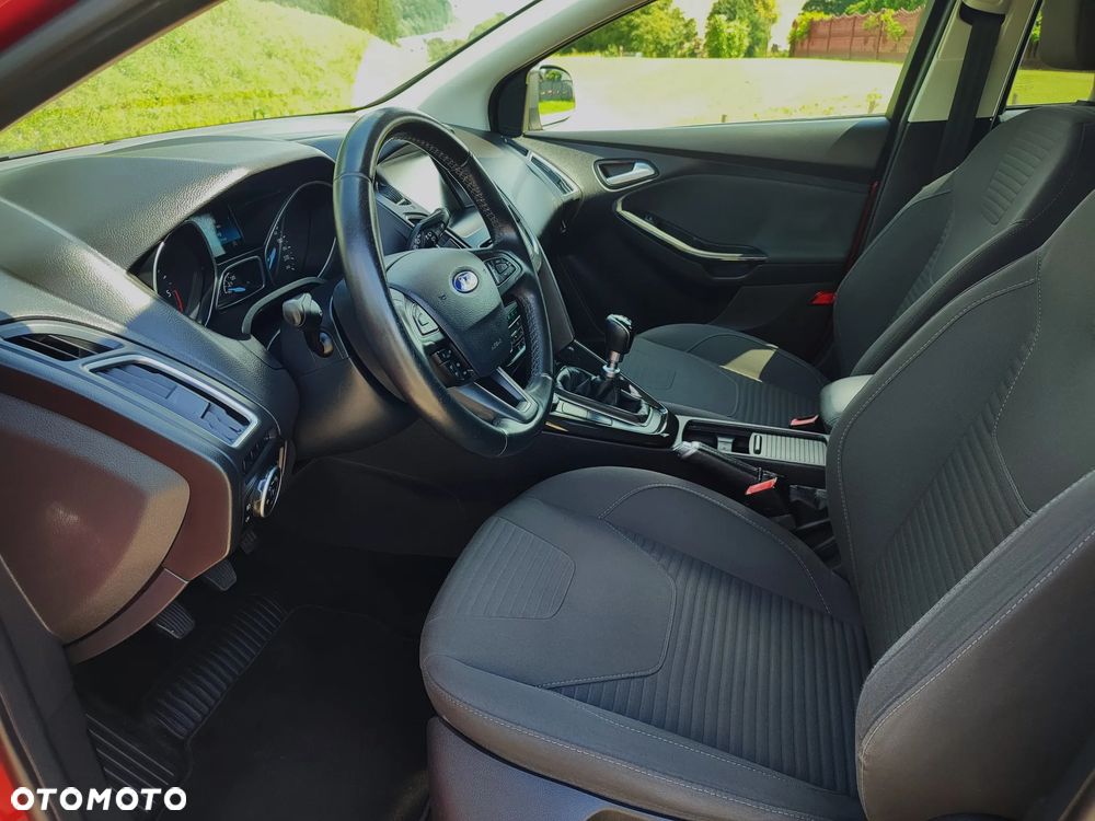 Ford Focus 2.0 TDCi Titanium ASS - 19