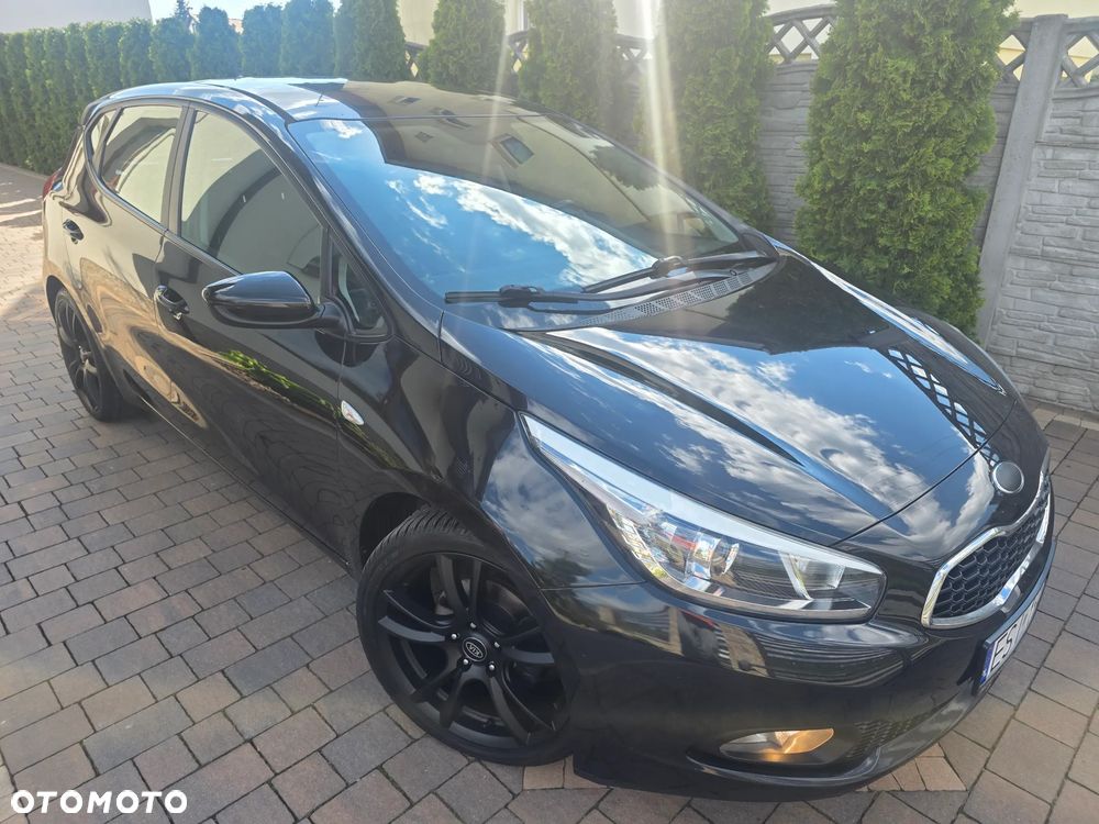 Kia Ceed - 14