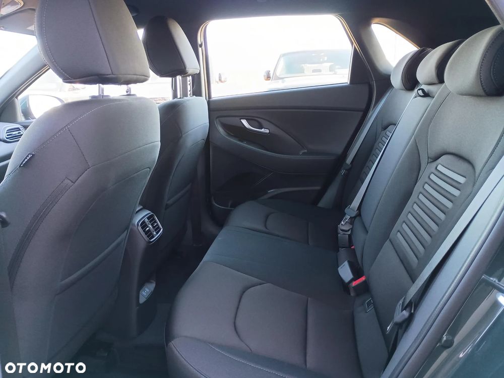 Hyundai i30 1.5 T-GDI 48V Smart - 16