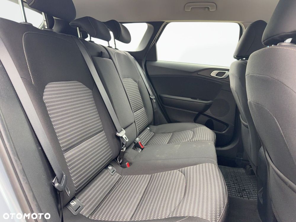 Kia Ceed - 19