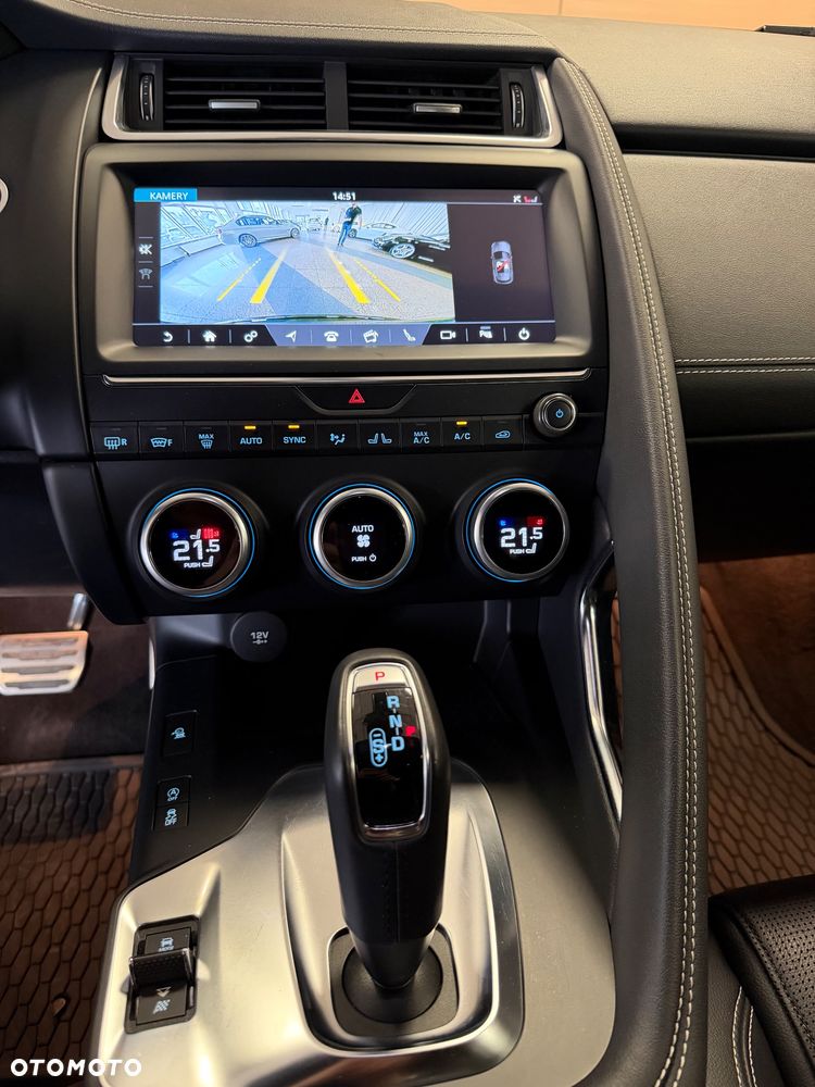 Jaguar E-Pace 2.0 i4P AWD R-Dynamic - 19