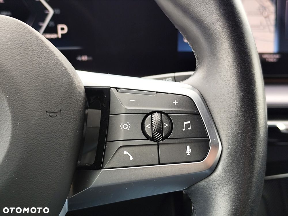 BMW iX1 xDrive30 66.5kWh M Sport - 17